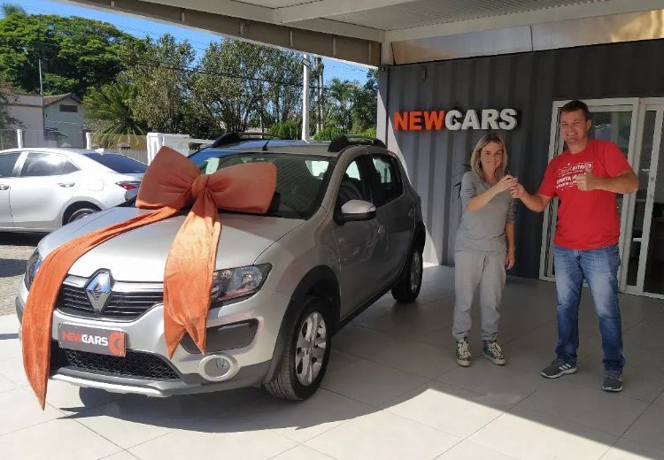 Imagem de Cristiane Frantz, de Santa Cruz, Sandero Stepway